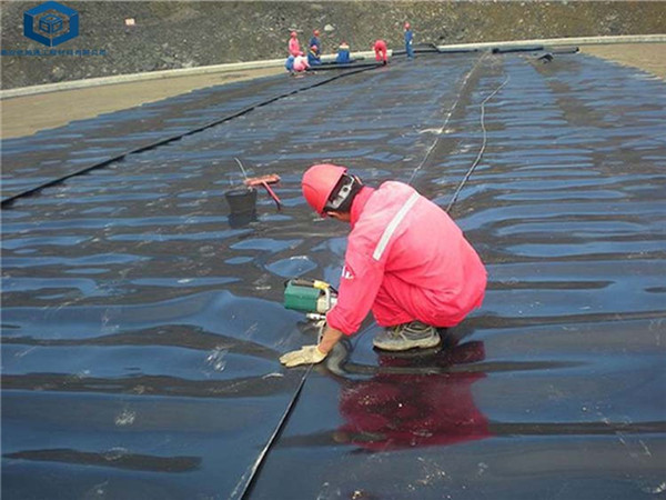 �����V���BĤ��(y��ng)�����½�ʯ�ͻ�������